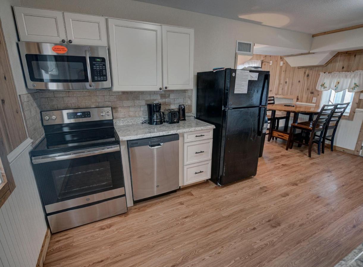 Outer Banks Motel - Village Accommodations Бакстон Экстерьер фото