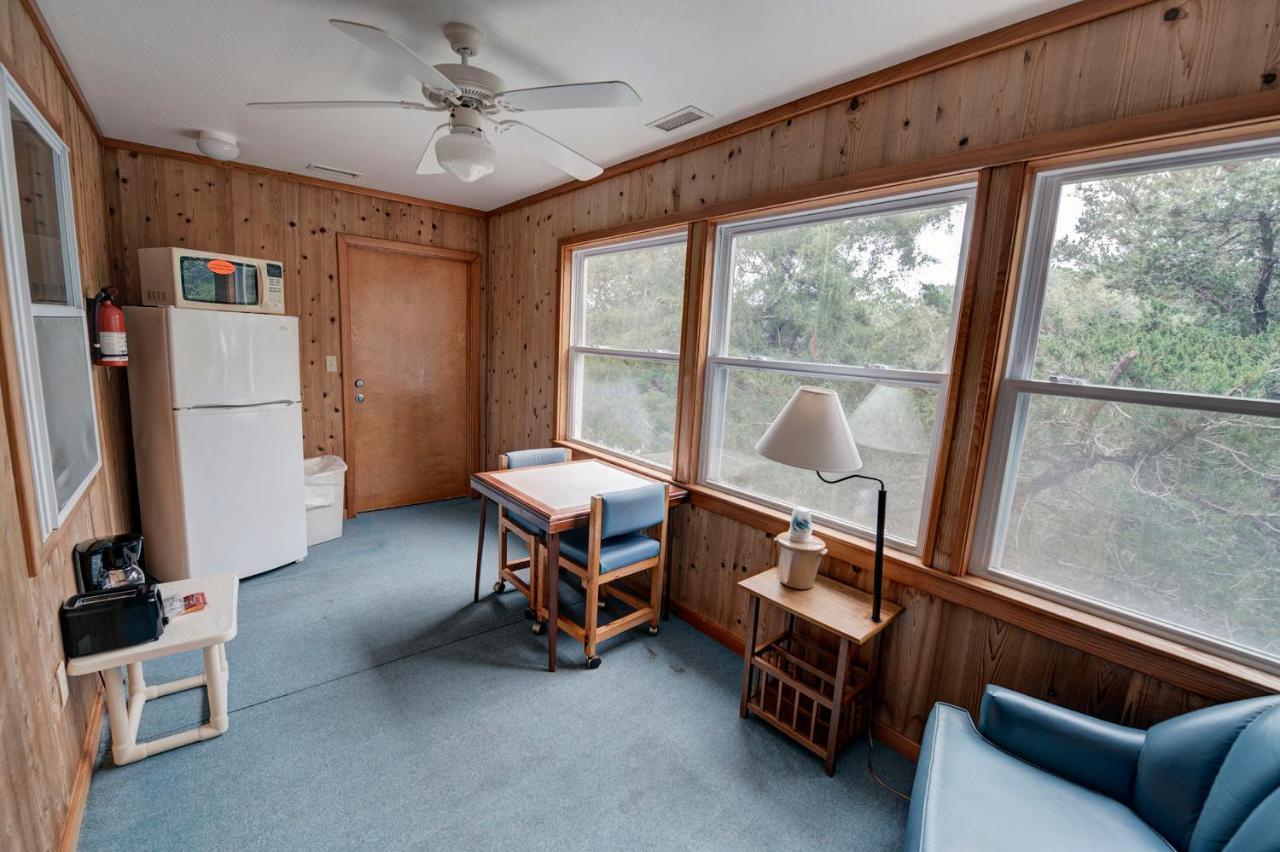 Outer Banks Motel - Village Accommodations Бакстон Экстерьер фото