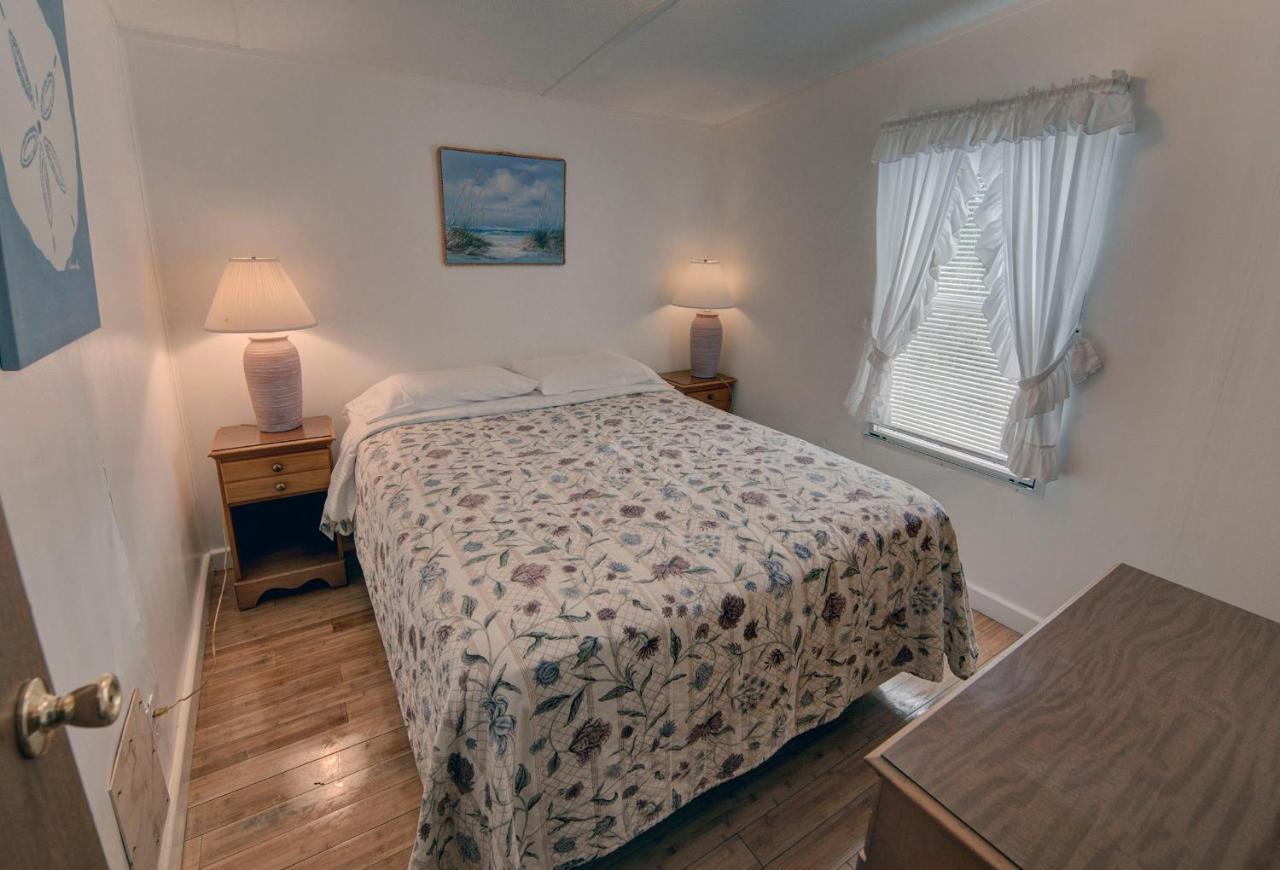 Outer Banks Motel - Village Accommodations Бакстон Экстерьер фото