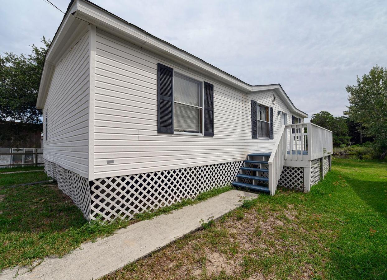 Outer Banks Motel - Village Accommodations Бакстон Экстерьер фото